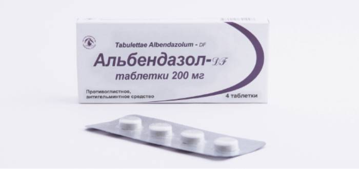альбендазол